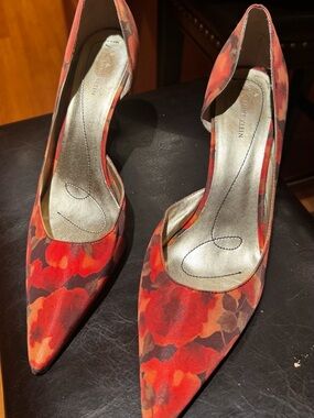 Anne Klein Red and Orange Floral Pointed-Toe Pumps